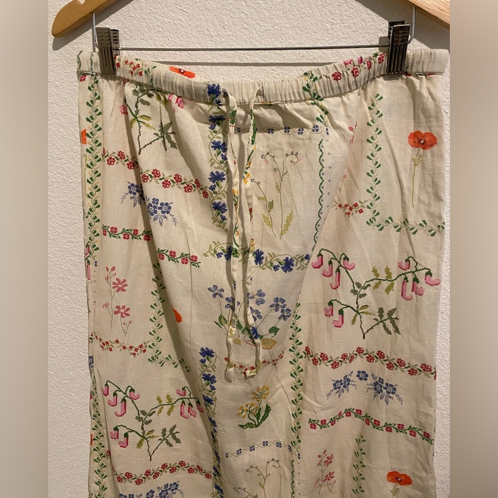 NA-KD Women’s Floral Beige Skirt